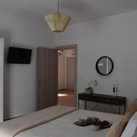 Pandora Apartment