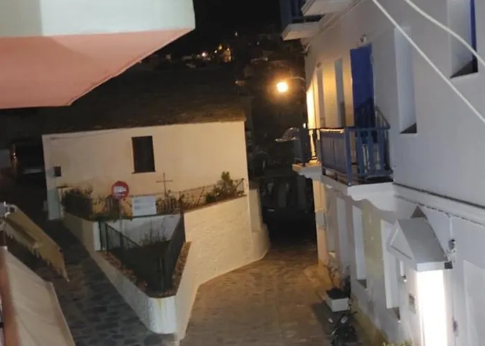 Pandora * Città di Skopelos